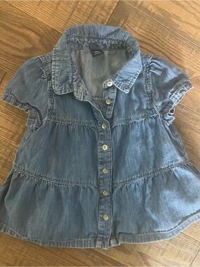 GAP Toddler Girls Size 3 Denim Button-Down Shirt